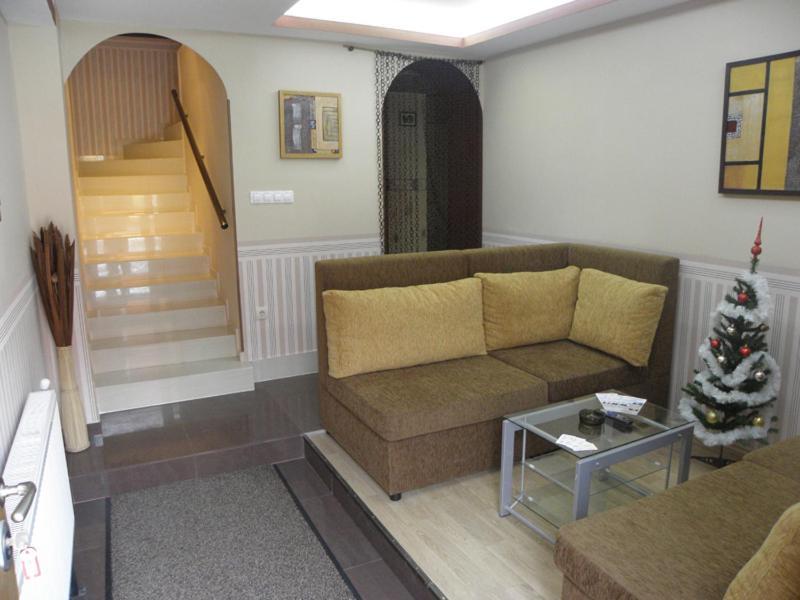 Ego Guest House เบโลกราดชิก ภายนอก รูปภาพ