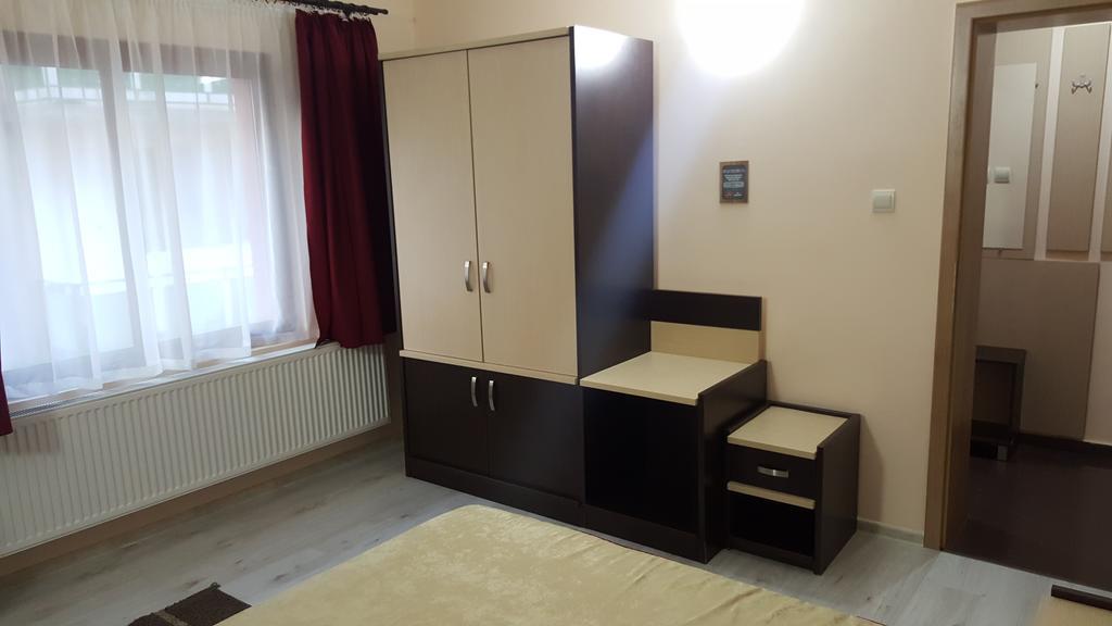Ego Guest House เบโลกราดชิก ภายนอก รูปภาพ