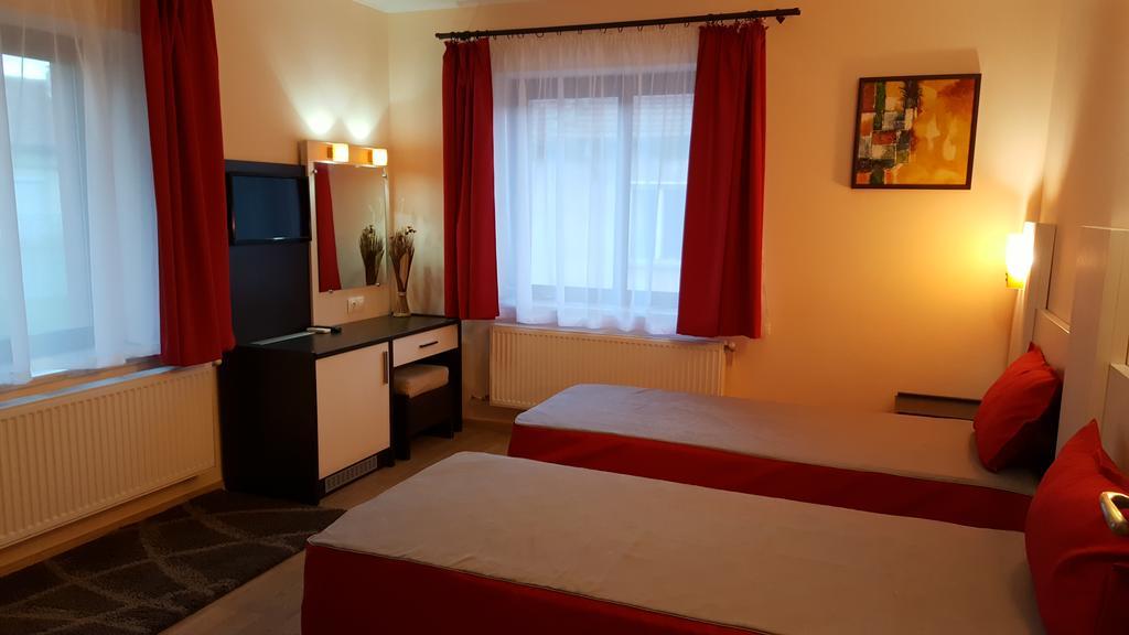 Ego Guest House เบโลกราดชิก ภายนอก รูปภาพ
